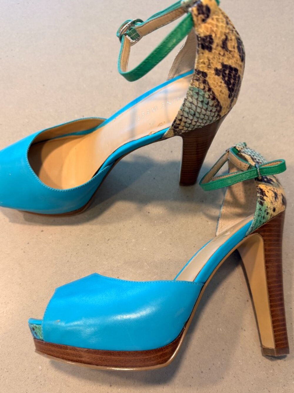 Nine West Turquoise & Yellow Snake-Print Platform Block Heel